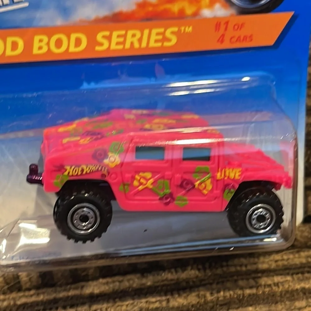 1996 Hot Wheels #396 Mod Bod Series 1/4 HUMMER Pink w/Chrome CT Spoke Wh…